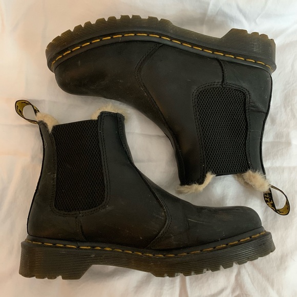 dr martens fleece lined boots